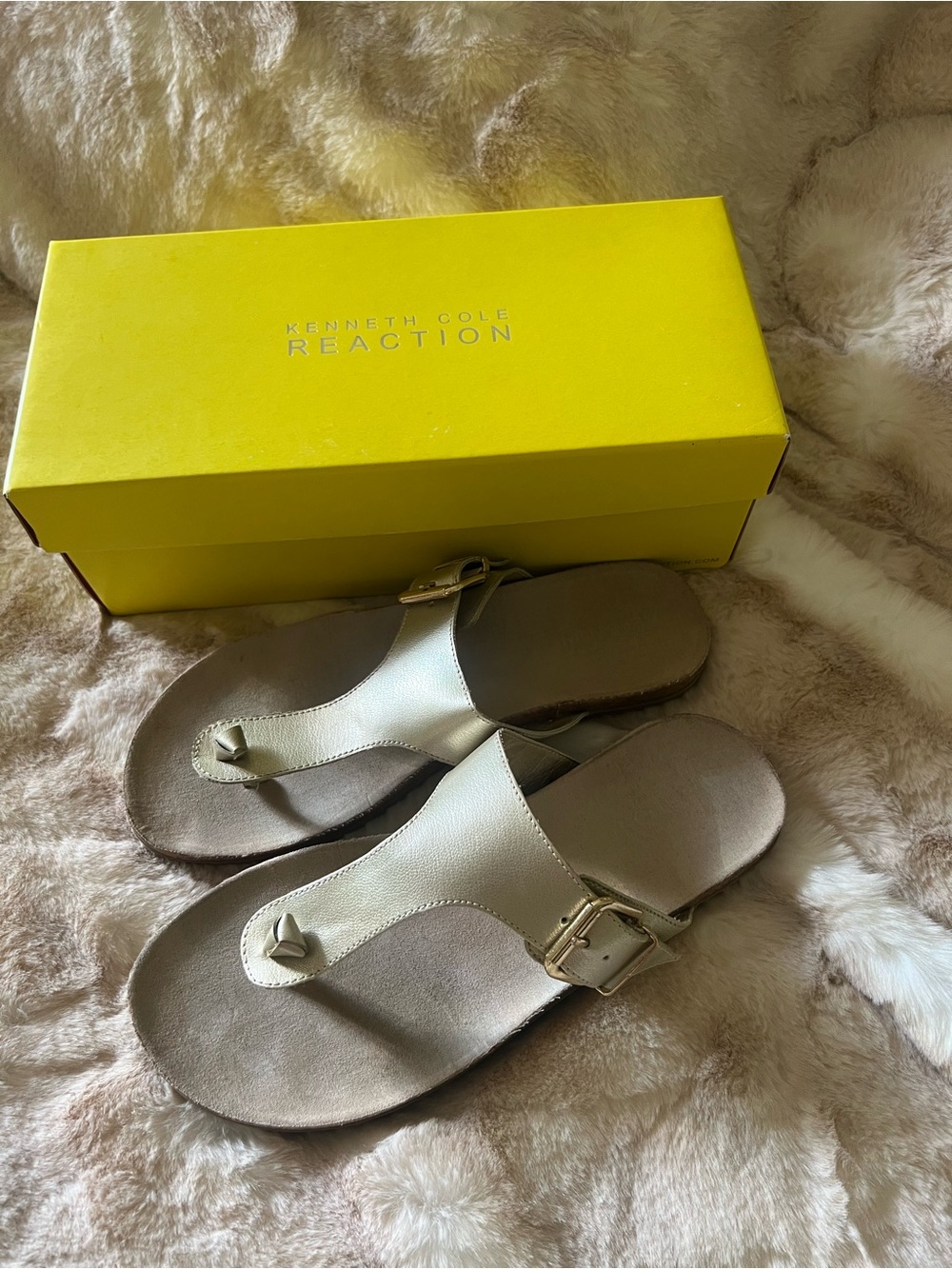 Kenneth Cole Reaction Gold Metallic Buckle Thong Sandals